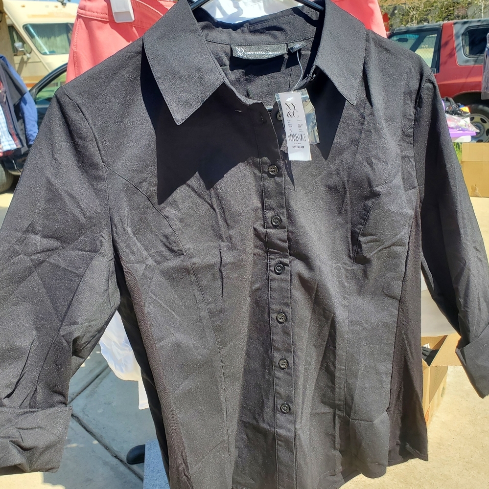 NWT Button down business shirt